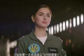 《翱翔雄心》枭龙战机见证中巴友谊，浪漫英雄举起正义之剑图片