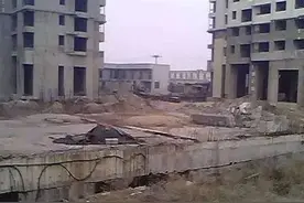 有的烂尾楼，为什么里面的吊塔不用也不拆走，不是不想是不能拆图片