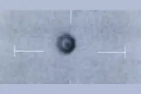 天空中出现的圆盘状物体，究竟是什么？为何古代画作上也有出现？图片