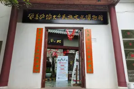 童真认识世界艺术启迪人生善孖大千艺术中心为宝贝讲国画第一课图片