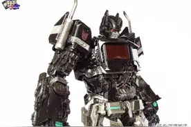 threezero x TRANSFORMERS暗黑擎天柱 大黄蜂电影版 实物图图片