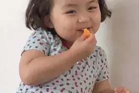 表情包：有什么不开心的说出来让大家开心一下图片