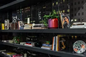 充满创意与设计感的置物架，如艺术品般的设计兼具实用性图片