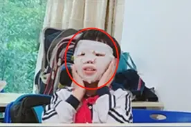 小学生作业本火了，一笔一划整整齐齐，老师：明明超强却过分慎重图片