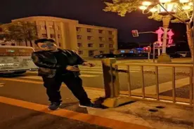 “暴脾气”推翻400米护栏！警方：专治“脾气”图片