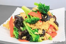 西兰花和这菜天生一对，简单拌一拌，清肠又刮油，夏天女人要常吃图片