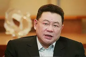 中国富豪300亿分红没交一分税，一口气关闭300家公司，逍遥于海外图片