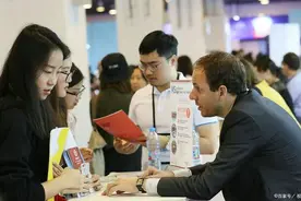 上海昂立英语机构宣布“破产”，负债825万，家长遭遇“退费难”图片