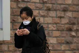 小学生作文《历史课》火了，逗笑众网友，老师气得：滚出去图片