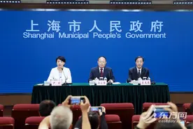 上海统计局：2021上半年经济持续恢复 第三产业增加值占比达75%图片