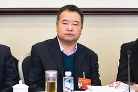 带着提案上两会 | 李保平：务实建言为群众发声图片