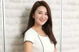 女星曝男友偷吃闺蜜，曾亲自介绍两人相识，反遭怒斥精神有问题图片