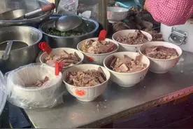 《装台》作者：顺子原型叫生生，还在蹬三轮！去年碰到他，我哭了图片