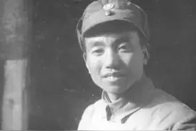 至今仍健在的105岁女红军，她的丈夫是开国上将之首，儿子是少将图片
