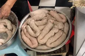 广东70岁的爷爷做传统小吃，每天只卖3个小时，还是40年前老味道图片