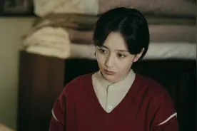 《霞光》隐藏最深的，是这个不起眼的小人物图片