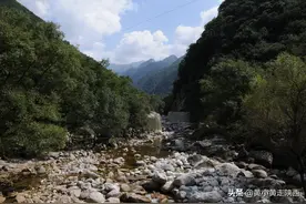 禁止私家车进的秦岭石砭峪，坐30元摆渡车进去，到底能玩什么？图片