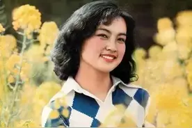 1987年陈国军抓奸刘晓庆姜文，她跪地求饶，姜文被逼写悔过书图片