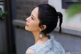 海清真是个穿搭高手，同色系穿搭，既日常还尽显时尚态度，很惊艳图片