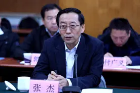 曾为最受欢迎的大学校长之一，在任十年，带领交大旧貌换新颜图片