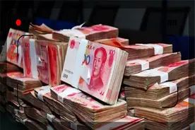 目前社会上，40岁能拿出100万现金的人是不是很多？分析一下图片