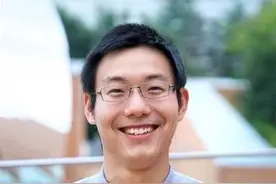 清华学神吴佳俊：28岁到斯坦福当教授，比博士生还牛的本科生图片