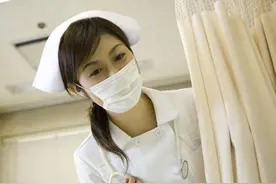 处理病人隐私的时候，女护士不害羞吗？医护人员这样回答图片