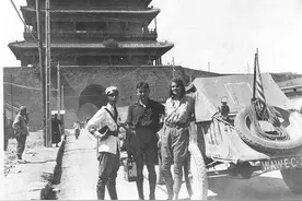 1924年，18岁外国少女环球自驾到北京，留下了这样的影像图片