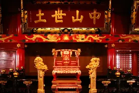 “琉球回归日本”49周年当地居民不满，万国津梁琉球，夹缝中发声图片