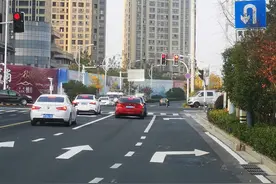 注意！蚌埠这个路口的标线改了！背后原因让人竖起大拇指图片