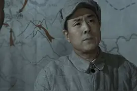 亮剑：李云龙负伤，丁伟和孔捷为何不去探视？看看他们去了哪图片