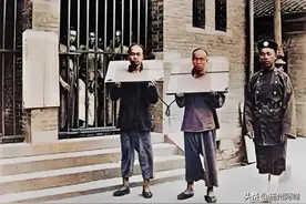 老照片：满清十大酷刑名不虚传，这些清朝人都被枷锁禁锢了自由图片