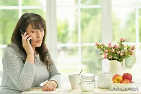 六十岁之后女性找老伴，说起来是美事，实际上就是傻事图片