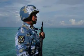 越南也来南海凑热闹，头号战舰在南沙开火，想对中国趁火打劫？图片