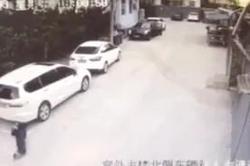 这位奔跑的女医生人美心美，健身的样子更美！图片
