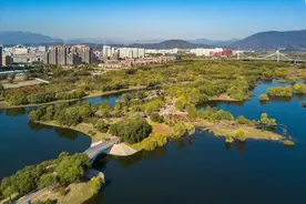 有山有水有跑道的免费公园，位于北京六环边，人少景美可捞鱼图片