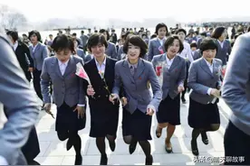 朝鲜旅行中，街边没有流浪汉？交警挺多美女？图片