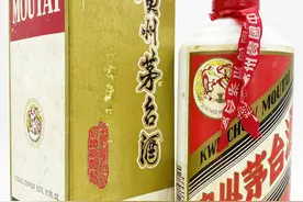 何为铁盖茅台？竟然直逼3万，老酒中的翘楚，喜欢藏酒可要看看图片