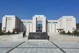 全国红色旅游经典景区——扶眉战役烈士陵园（纪念馆）图片