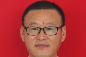 无怨无悔，奋斗终生——记益民中学优秀教师郝彬图片
