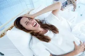 顺产转剖宫产，产妇受了“两茬罪”，还不如一开始直接剖？图片