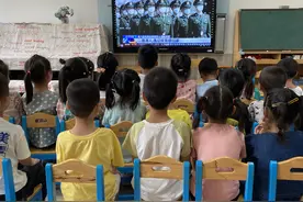 清河幼儿园：童心向党 致敬英雄图片