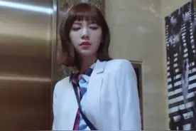 灰姑娘将喝醉的总裁送回家，不料被总裁霸气拥抱，一嘴吻了上去！图片