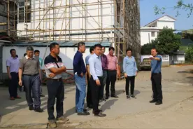 雁山区党政主要领导赴乡镇检查指导乡村风貌提升和农村人居环境改善工作图片