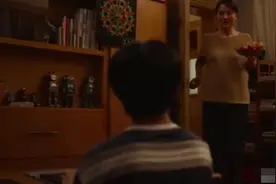 《送你一朵小红花》细节惹人笑，儿子大了妈都懂，网友：感同身受图片
