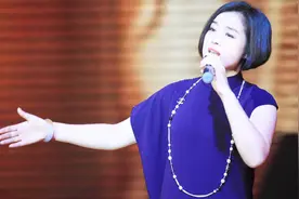 白雪一首《孟姜女哭长城》千古绝唱，感人至极！视频封面