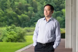 放弃“铁饭碗”创业，湖南这位上市企业总裁，如今再登福布斯，还是“唯一”！图片