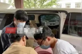 张若昀唐艺昕生女：被父母撒狗粮的孩子，长大后都怎样了？图片