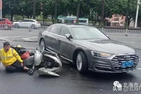 北海一外卖小哥送餐途中车祸致左大腿粉碎性骨折，医生巧手微创手术复位固定图片