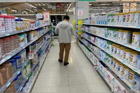 十一黄金周奶粉开启促销大战，市场疲软门店积极性低图片
